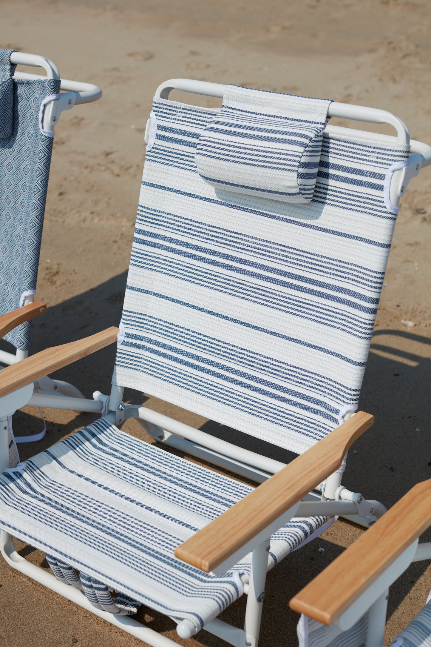 Luxe Striped Backpack Beach Chair